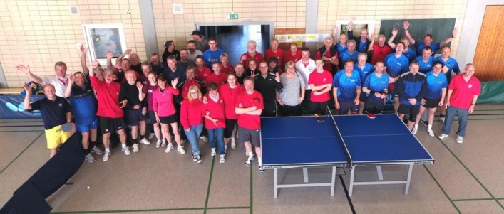 Zufriedene Teilnehmer beim TT-Deutschlandturnier in Berlin Foto: Frank Sonnemann