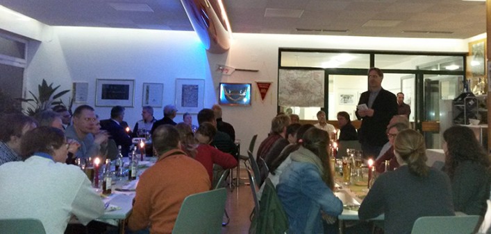 Begrüßung zum Helferessen im Ruderzentrum durch Thomas Haun Foto: A.Baufeld